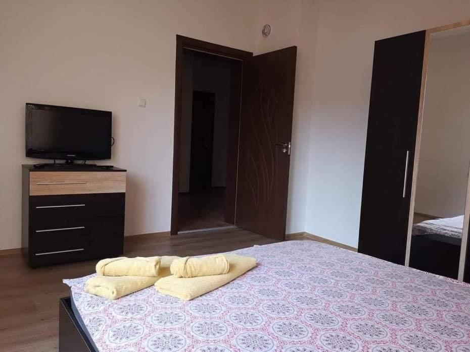 Guest House Ganovi Kalofer Ngoại thất bức ảnh