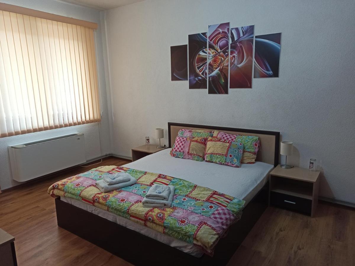 Guest House Ganovi Kalofer Phòng bức ảnh